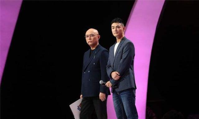 非诚勿扰的主题曲开场曲是什么呢？