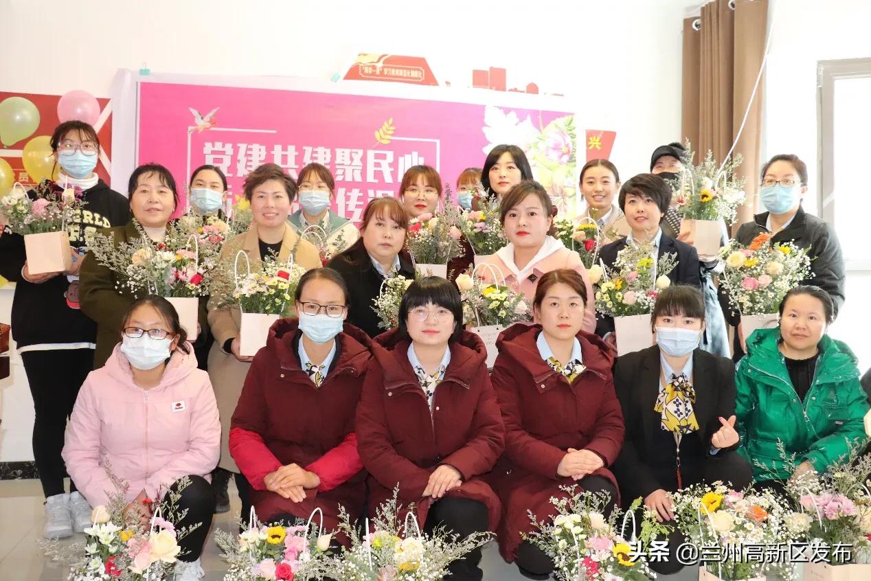 “党建聚民心·花艺传温情”---三·八女神节花艺培训主题活动