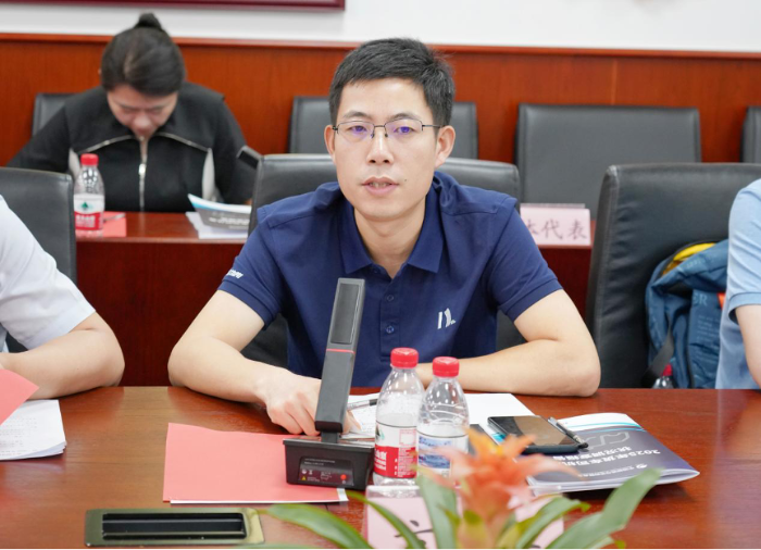 《2025年货车司机从业状况调查报告》发布会暨第十期现代物流与供应链智库论坛在京召开