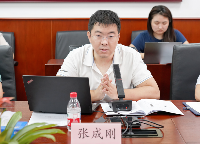 《2025年货车司机从业状况调查报告》发布会暨第十期现代物流与供应链智库论坛在京召开