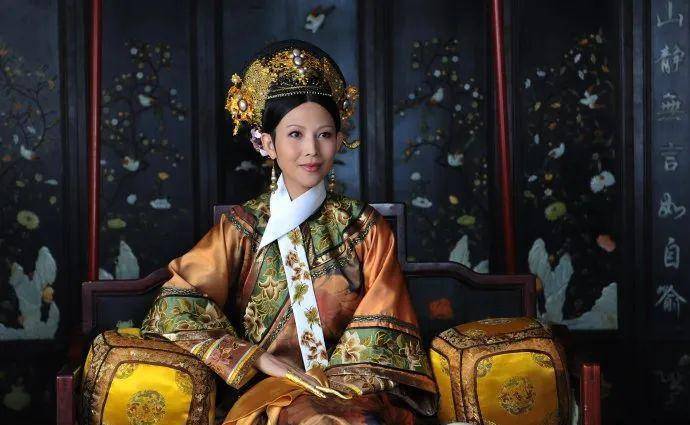 只要不提，没人注意她们有没有生过孩子