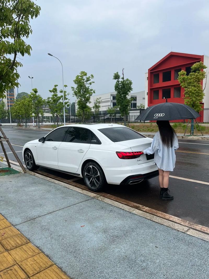我就是找的这家买车的，25万奥迪，没开一个月我车就没了，买这车时候是背壶车！[捂脸]