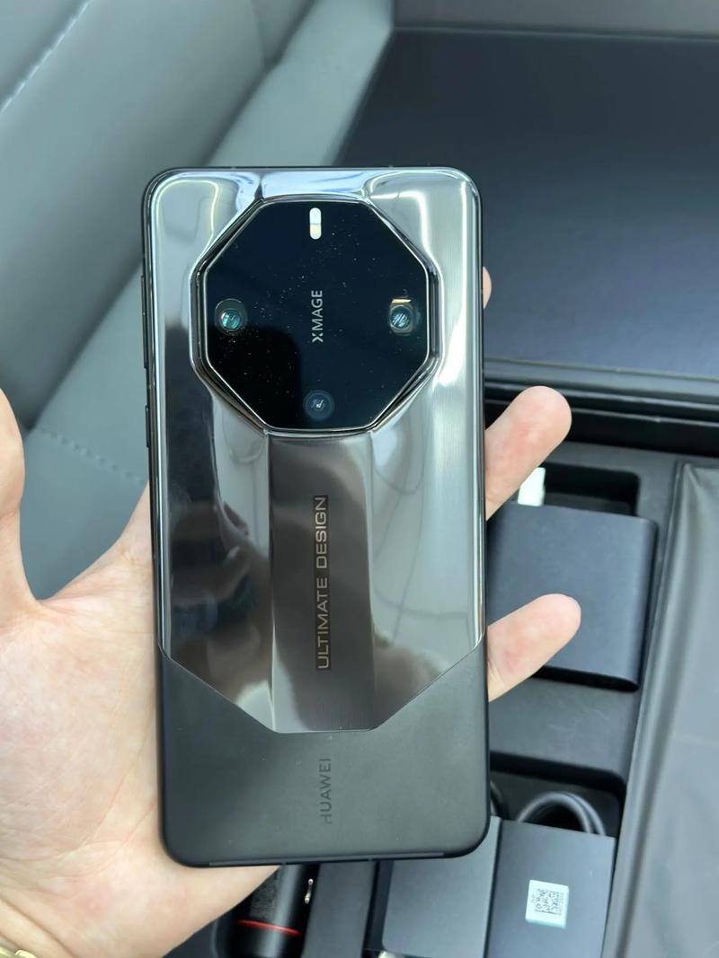 HUAWEI Mate 60 RS 非凡大师