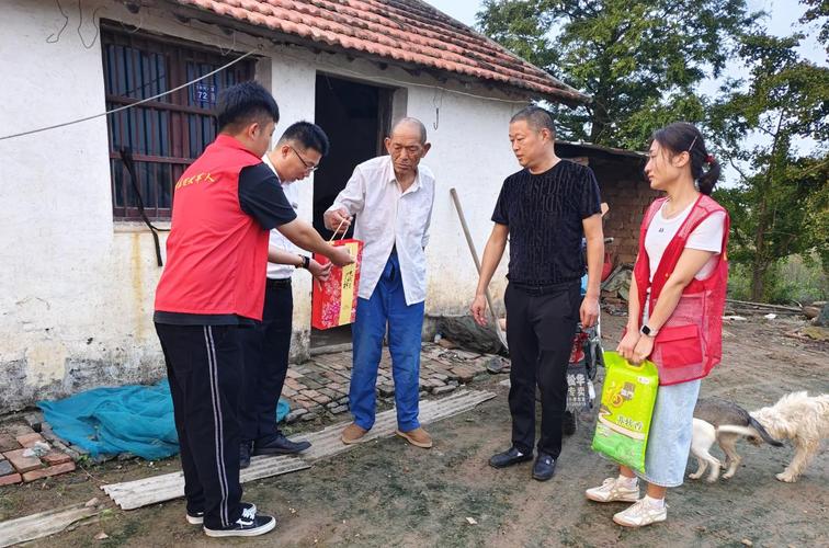 市应急管理局青年干部赴海宁许村镇翁埠村开展团建联建活动